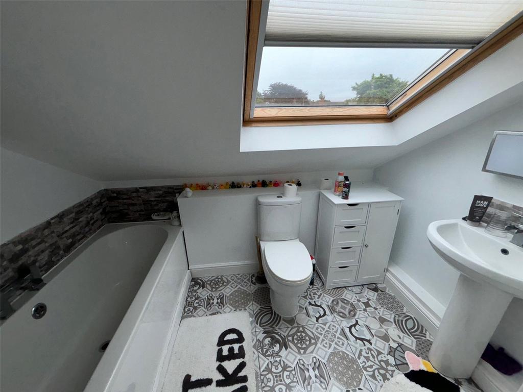 Upstairs Bathroom