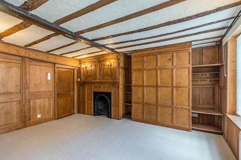 Studio for sale, High Street, Rochester