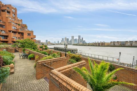 2 bedroom flat to rent, Free Trade Wharf, 340 The Highway, London, E1W