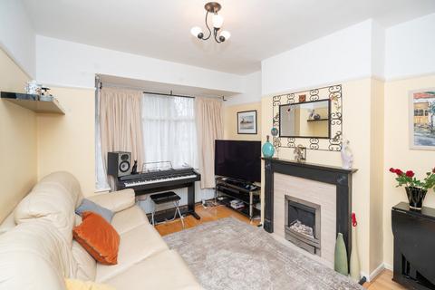 2 bedroom terraced house for sale, Briar Road, Watford, Hertfordshire, WD25