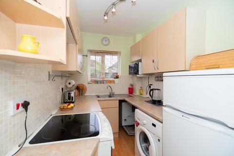 2 bedroom terraced house for sale, Briar Road, Watford, Hertfordshire, WD25