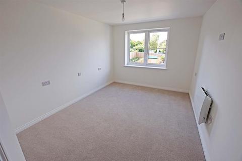 1 bedroom apartment for sale, High Street, Rainham