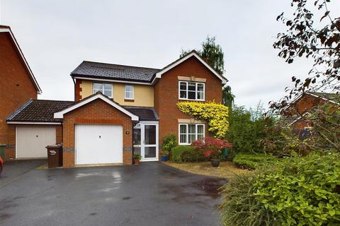 3 bedroom detached house for sale, Ropewalk Avenue, Leominster