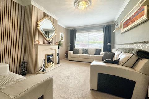 4 bedroom detached house for sale, Faraday Drive, Hengoed CF82