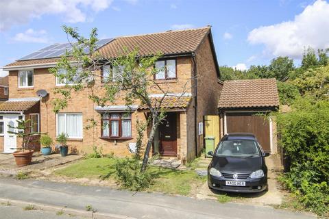 3 bedroom semi-detached house to rent, Tower Drive , Neath Hill