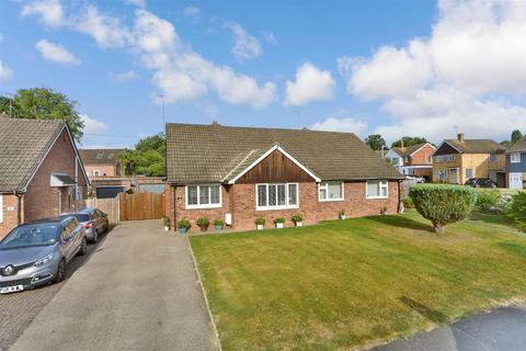 2 bedroom semi-detached bungalow for sale, Hopgarden Road, Tonbridge, Kent