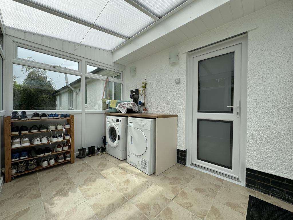 Sunroom/Utility