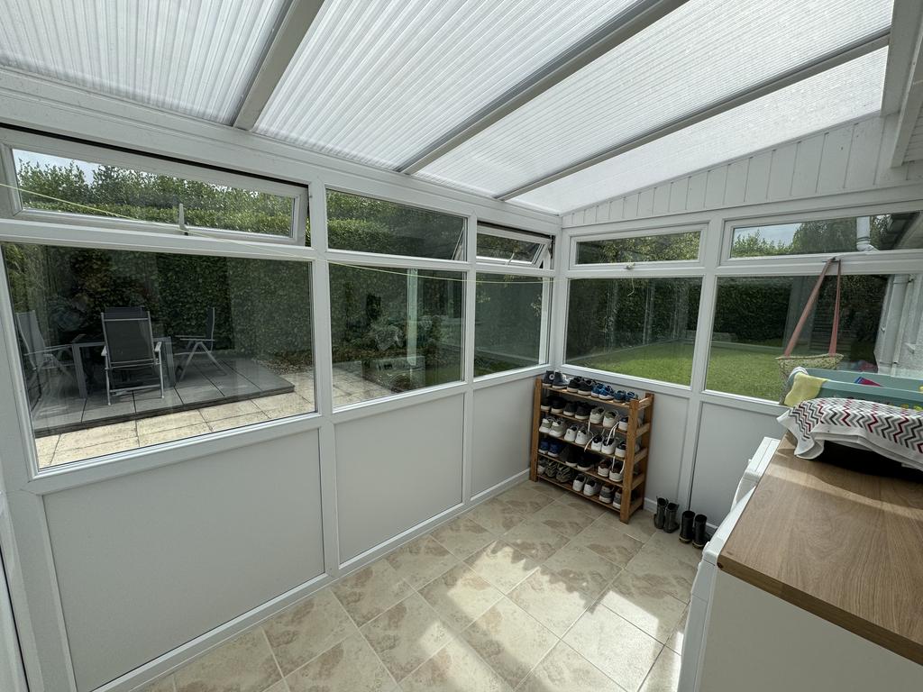 Sunroom/Utility