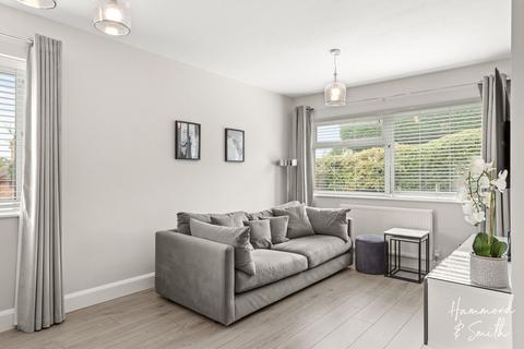 1 bedroom flat for sale, Allnutts Road, Epping CM16