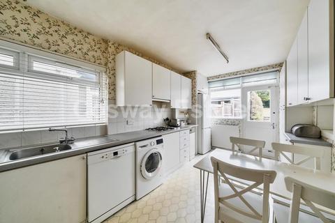 4 bedroom house for sale, Glendor Gardens, Mill Hill, London