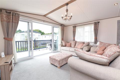 3 bedroom park home for sale, Shorefield, Shorefield Country Park, Downton, Hampshire, SO41