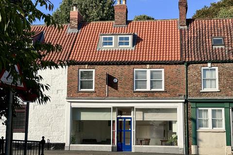 25 Castlegate, Malton, YO17 7DP