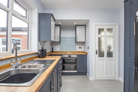 10 Sandy Lane, Rugeley, WS15 2LA