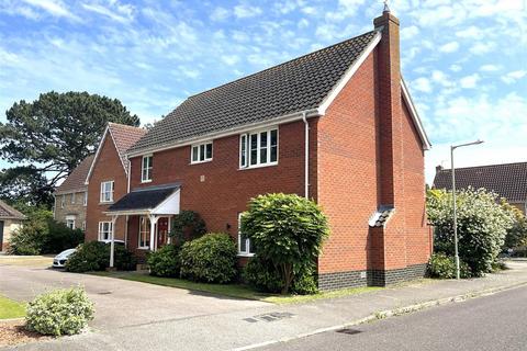 4 bedroom detached house for sale, Burlingham Drive, Carlton Colville, NR33