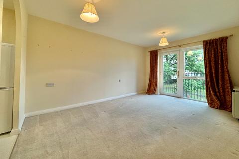 1 bedroom retirement property for sale, High Oaks House, Locks Heath