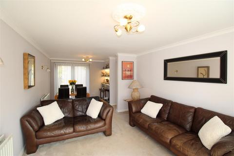 3 bedroom end of terrace house for sale, Hillhead Way, Westerhope, Newcastle Upon Tyne