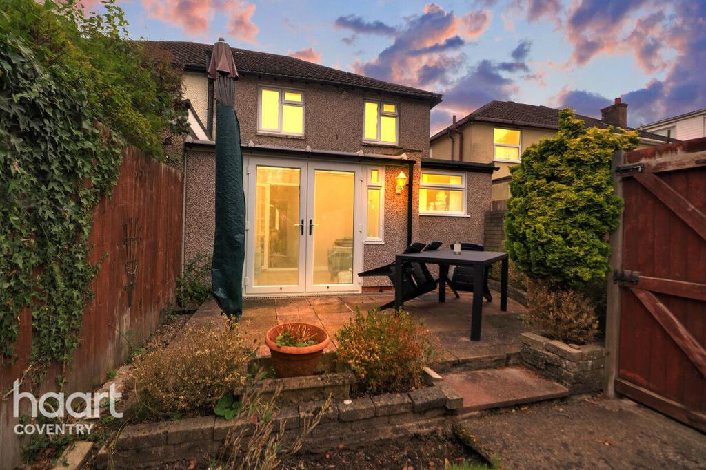 Lime Tree Avenue, Coventry 2 bed semidetached house for sale £210,000