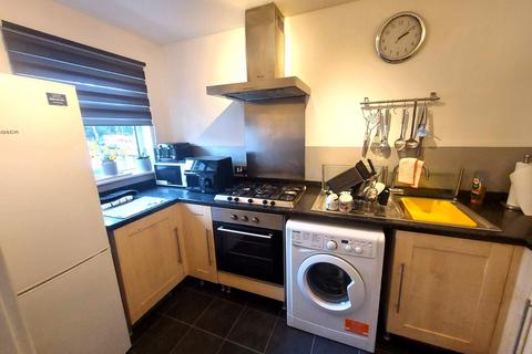 2 bedroom terraced house to rent, Hathaway Gardens, Waterlooville PO7