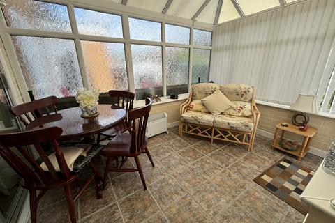 3 bedroom semi-detached house for sale, Borrowdale Road, Heaviley