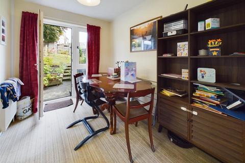 3 bedroom semi-detached house to rent, Langdon Road, Bath