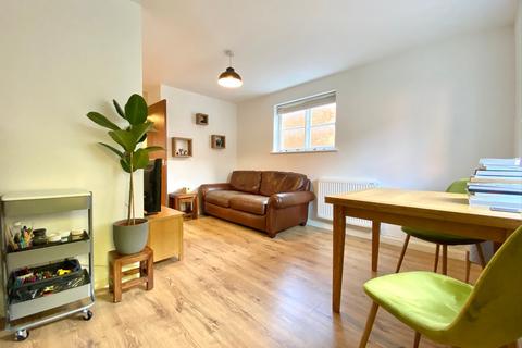 1 bedroom apartment to rent, Gloucester Street, Faringdon, SN7