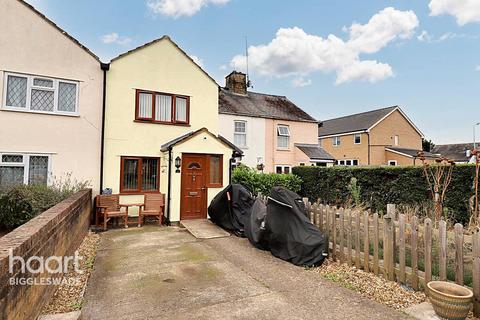 3 bedroom terraced house for sale, Winston Crescent, Biggleswade