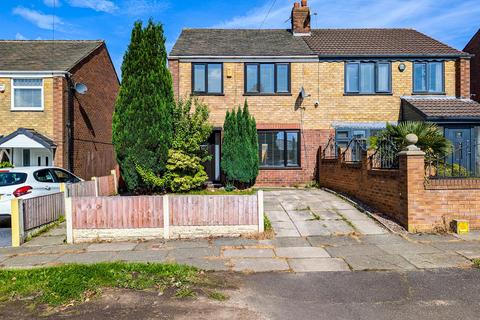 3 bedroom semi-detached house for sale, Hollins Road, Hindley, Wigan