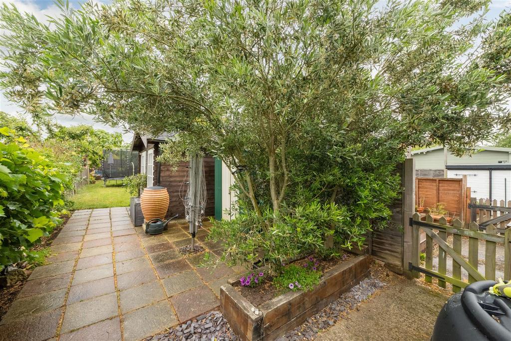 22 Whitehill Road, Hitchin-16.jpg