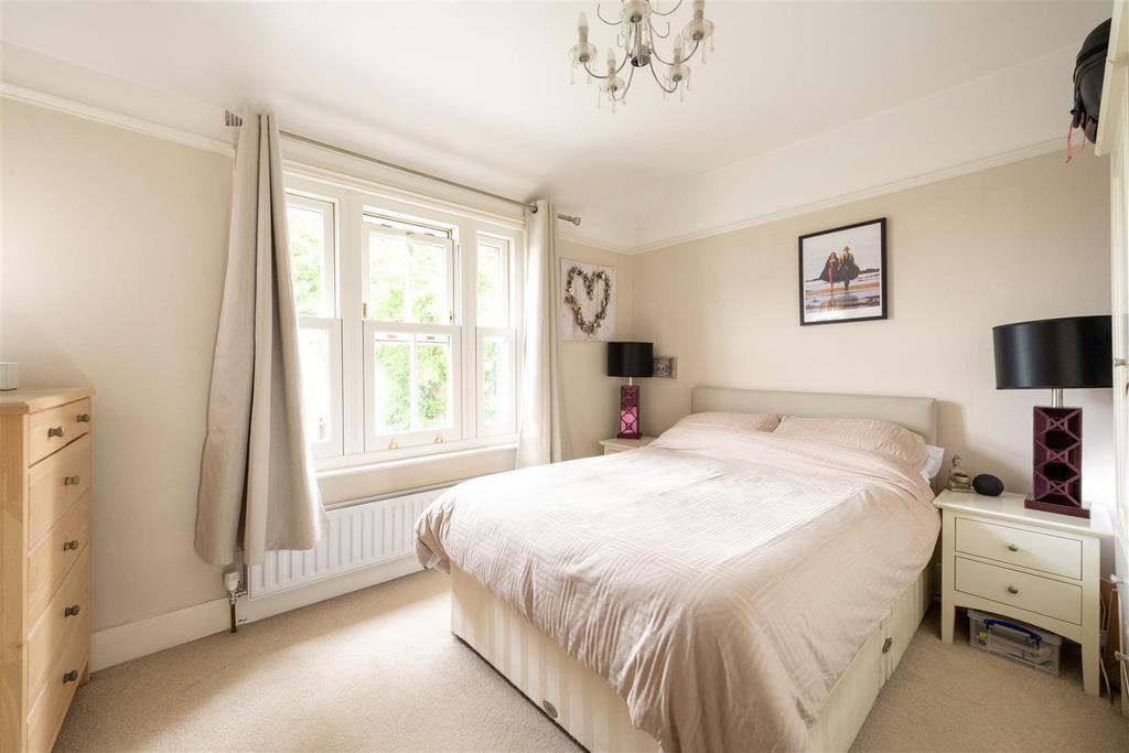 22 Whitehill Road, Hitchin-10.jpg