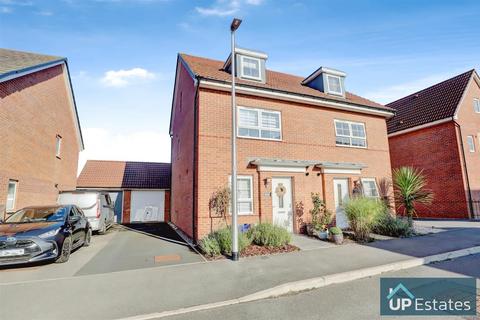 4 bedroom semi-detached house for sale, Fleece Lane, off the Long Shoot, Nuneaton