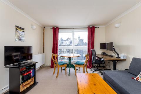 39k St. Bernards Crescent, Edinburgh, EH4 1NR