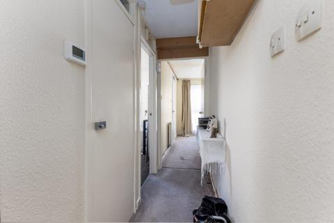 39k St. Bernards Crescent, Edinburgh, EH4 1NR