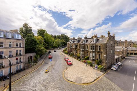 39k St. Bernards Crescent, Edinburgh, EH4 1NR