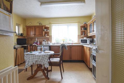 2 bedroom detached bungalow for sale, Abbey View, Bexhill-On-Sea