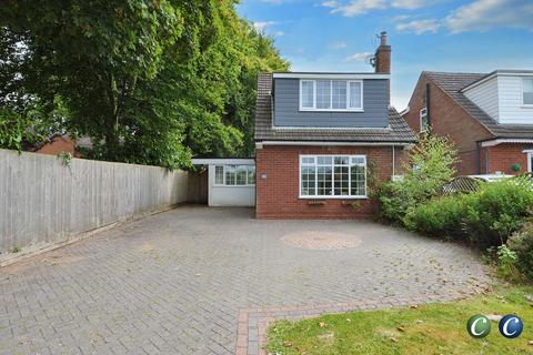 3 bedroom detached house for sale, Etching Hill Road, Rugeley, WS15 2LW