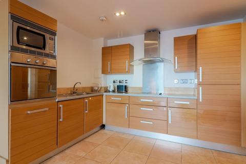 2 bedroom flat to rent, Limeharbour, London, E14