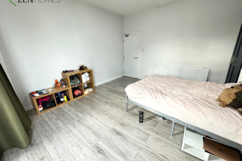 2 bedroom flat to rent, London N8