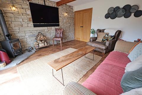 1, Longroyd Barn Barnwood Road, Earby, Barnoldswick, BB18 6PB