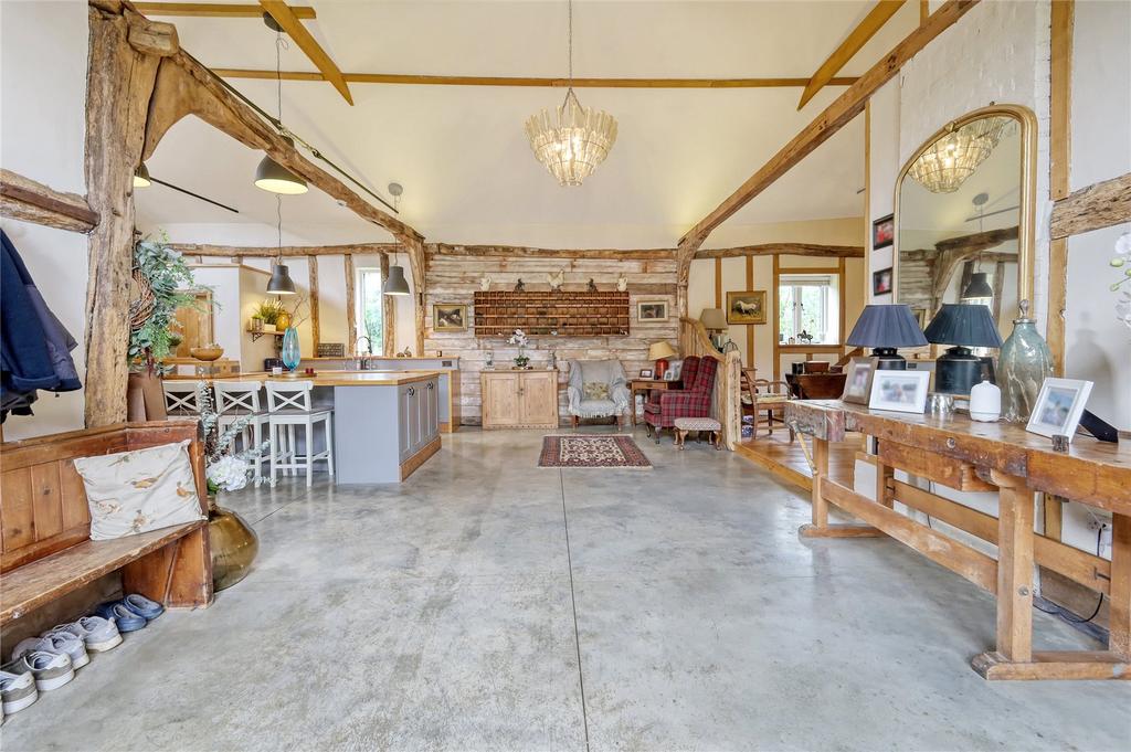 Entrance/Kitchen