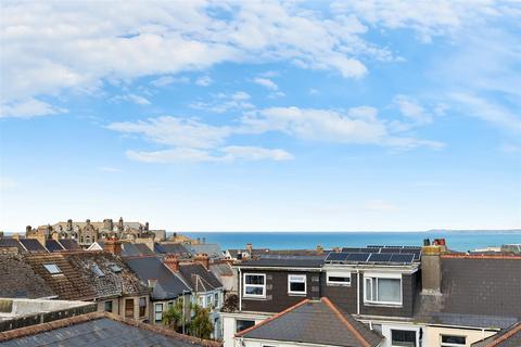 4 bedroom terraced house for sale, St. Thomas Road, Newquay TR7