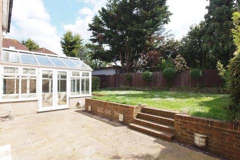 17 Tudor Road, Beckenham, BR3 6QR