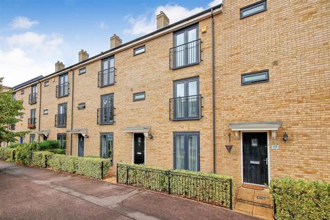 4 bedroom townhouse for sale, Central Avenue, Cambridge