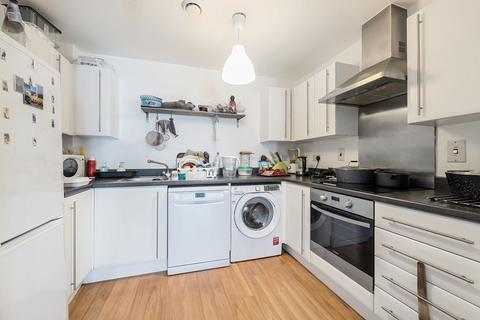 2 bedroom apartment for sale, Exeter House, Dagenham RM8