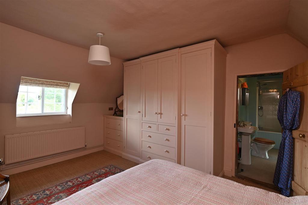 Kittles interior013.JPG