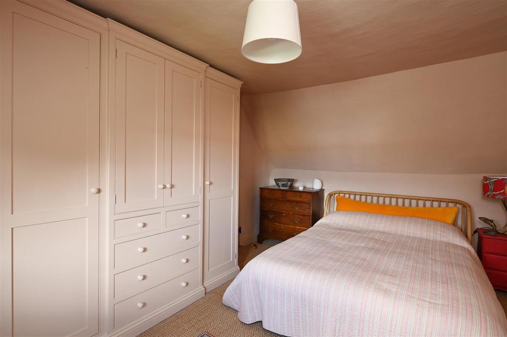 Kittles interior014.JPG