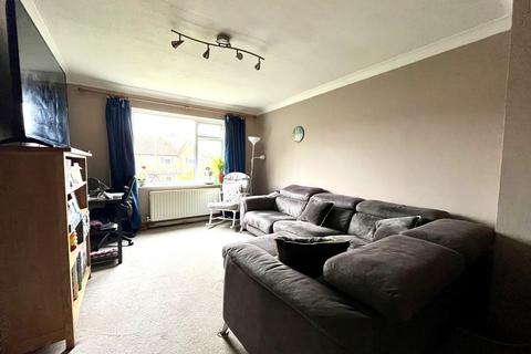 2 bedroom flat for sale, Church Lane, Chessington, Surrey. KT9 2DL