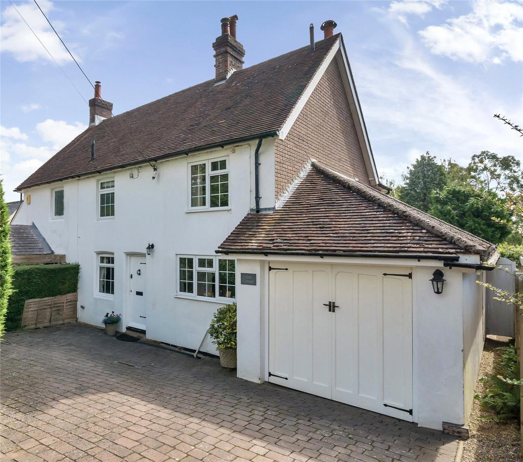 Crowborough Road, Nutley, Uckfield... 3 bed semidetached house for