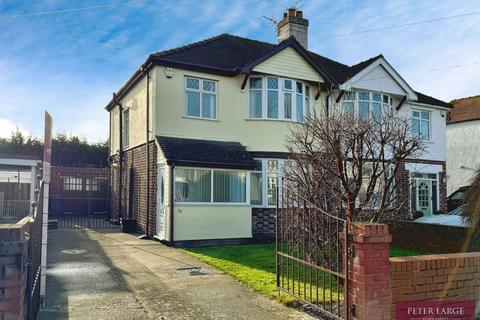 3 bedroom semi-detached house for sale, 25 North Drive, Rhyl, Denbighshire, LL18 4SW