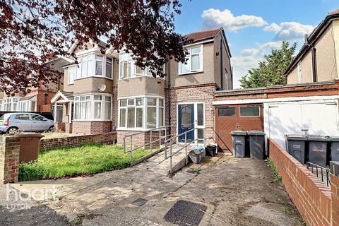 4 bedroom semi-detached house for sale, St Michaels Crescent, Luton