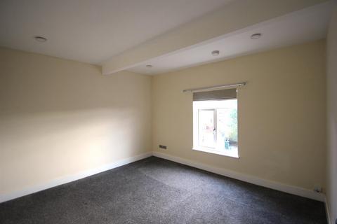 2 bedroom apartment to rent, Feckenham Road, Headless Cross